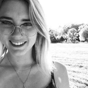 Meet your Posher, Stacye